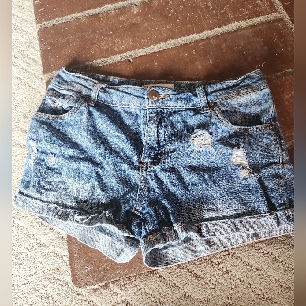 RSQ Malibu Short.  EXCELLENT CONDITION